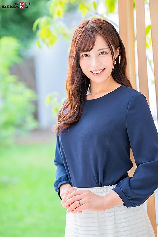 「お金よりも大切な何かを見つけに来ました…」冨田朝香 38歳 AV DEBUT 画像1